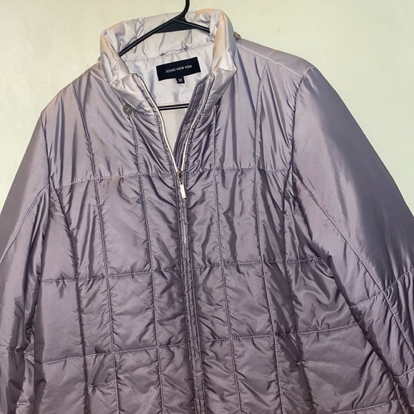 Coat - Picture 3 of 4